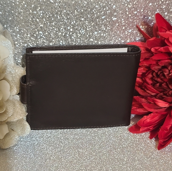 NWT Passage Brown Genuine Leather RFID Bi-Fold Men's Wallet With Snap - Picture 6 of 10